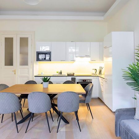 Exclusive & Spacious Central Residence W/ 4Bedrm 2Bathrm Βουδαπέστη Εξωτερικό φωτογραφία
