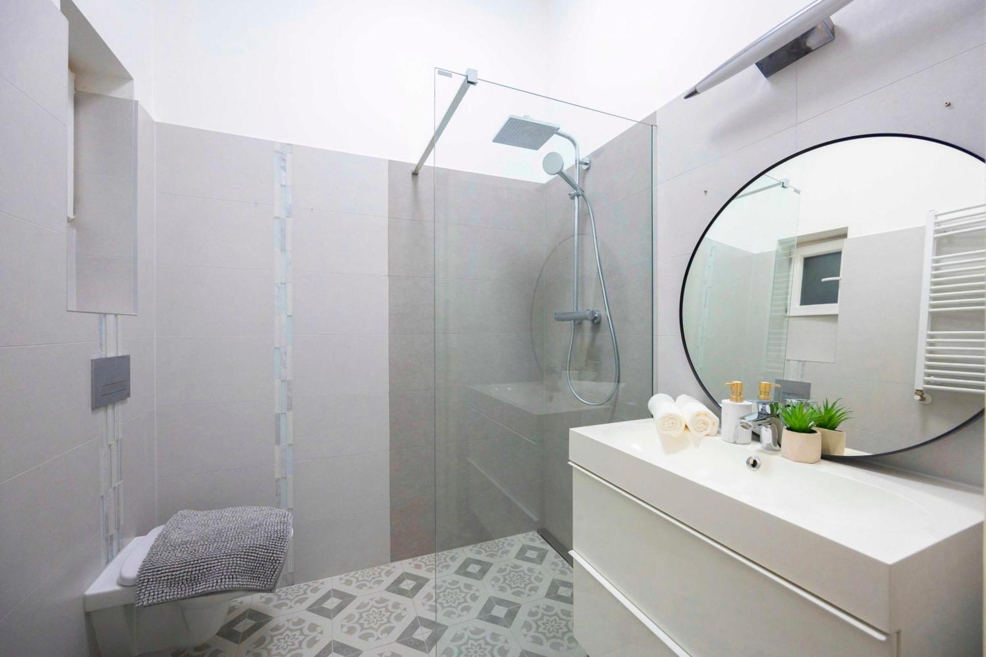 Exclusive & Spacious Central Residence W/ 4Bedrm 2Bathrm Βουδαπέστη Εξωτερικό φωτογραφία
